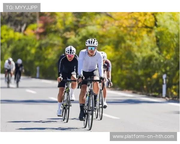 自行车公路赛惊现断崖式爆发，团队战术成胜负关键