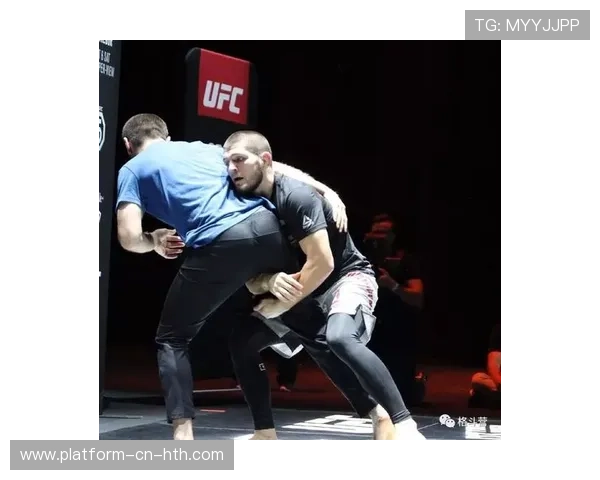 UFC重击声像鞭炮一样响，震撼人心的打斗盛宴