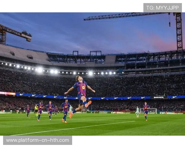 巴塞罗那争霸中场主动,短传配合见效良多